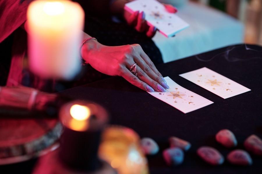 Quelle est l'interprétation du roi de pique dans le tarot ? Quelle est l'interprétation du roi de pique dans le tarot ?