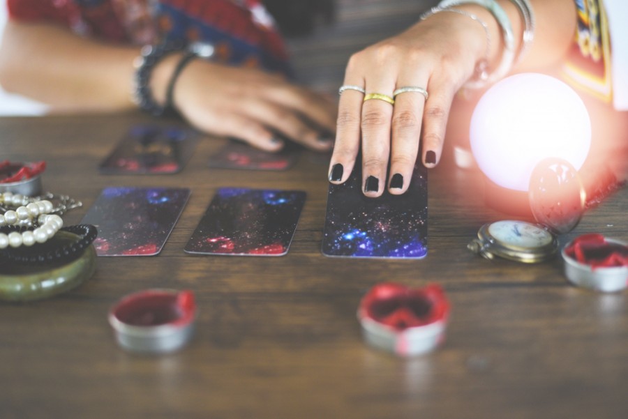 Quels sont les différents tirages possibles avec le petit lenormand ? Quels sont les différents tirages possibles avec le petit lenormand ?