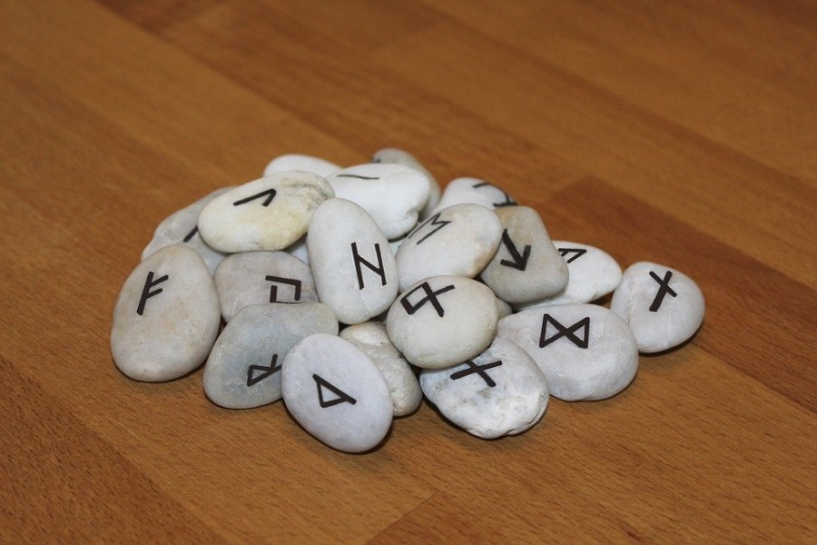 Comment faire un tirage des runes ?